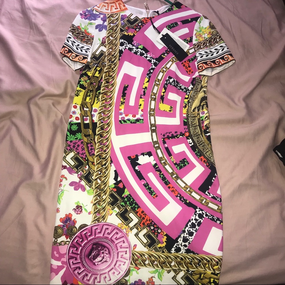 Versace Dress 🛍